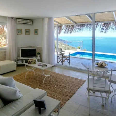 Jade Amour Kalkan